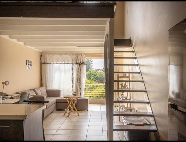 1 BEDROOM APARTMENT FOR SALE IN SUNNINGHILL